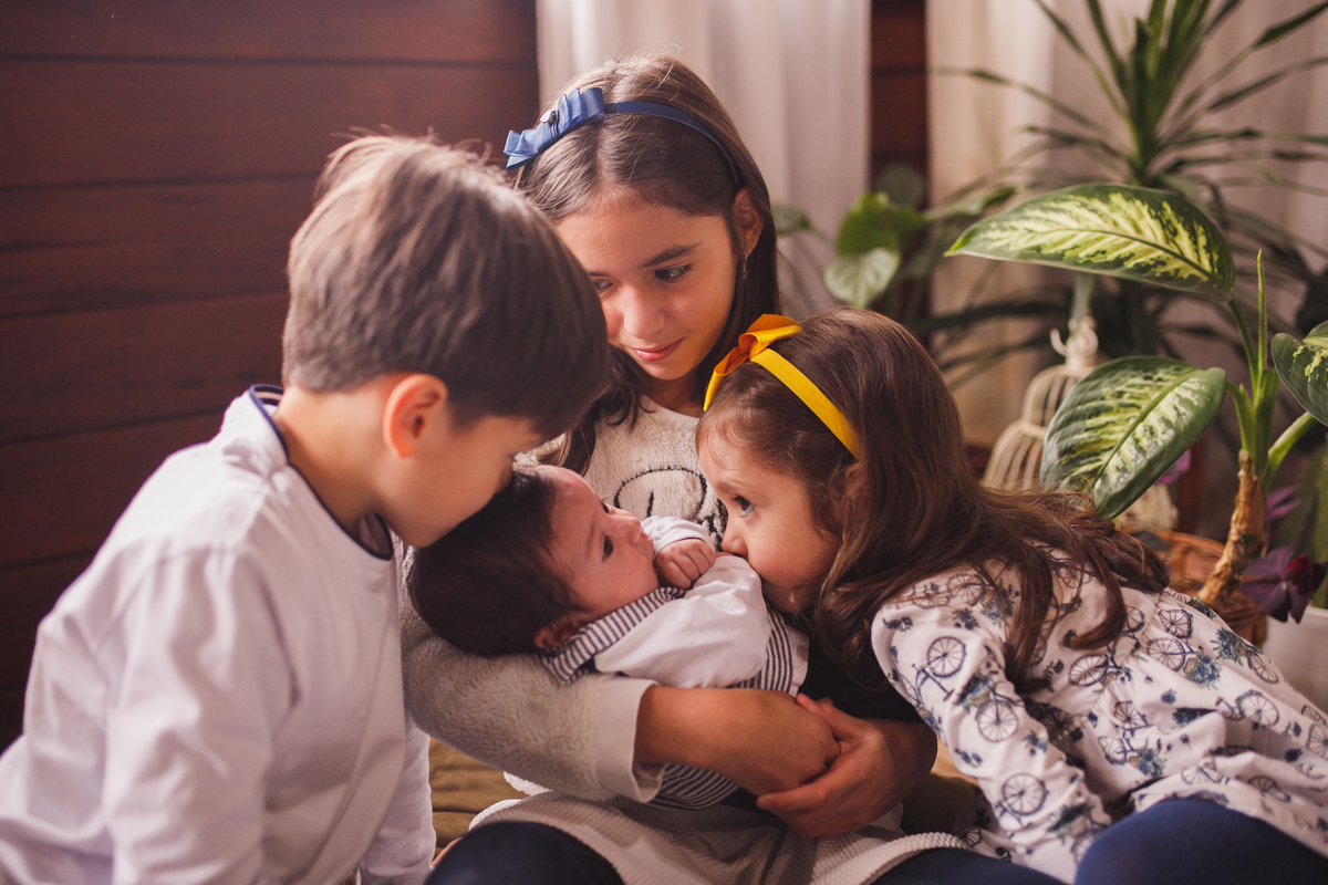 fotografa familia curitiba - ensaio interno acompahamento