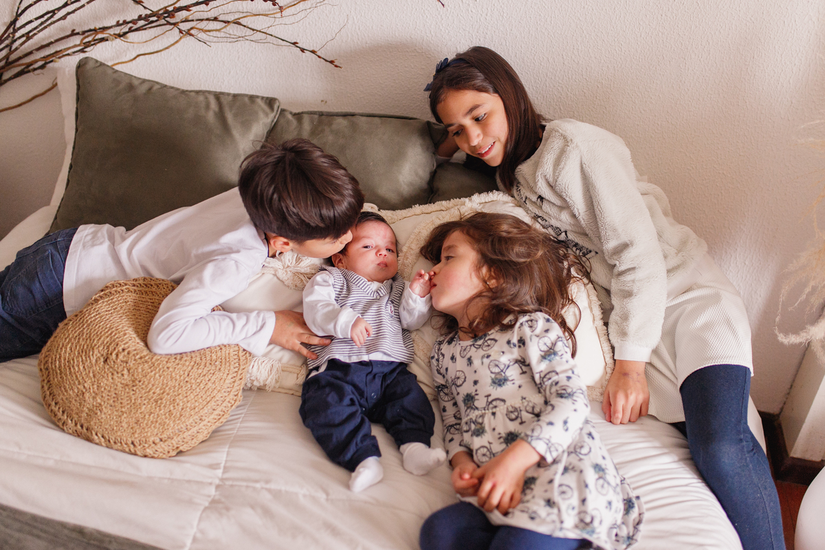 fotografa familia curitiba - ensaio interno acompahamento