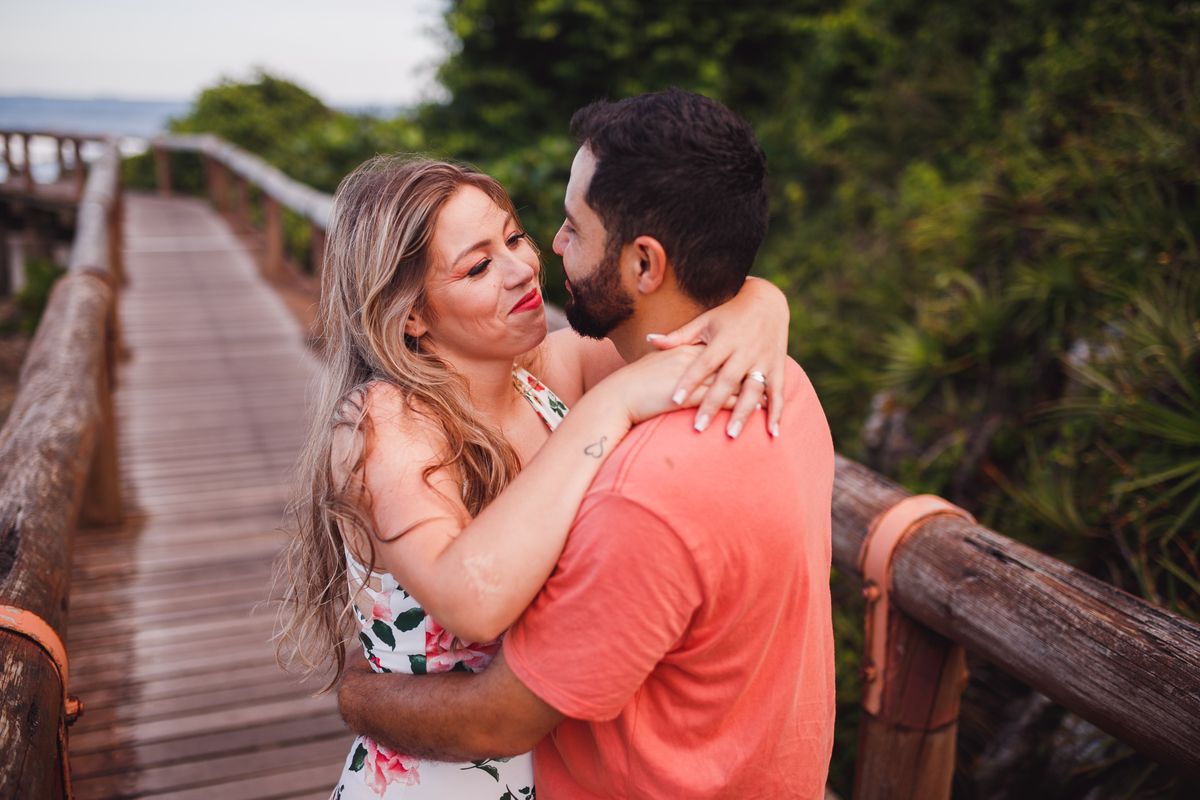 fotografa familia curitiba - ensaio casal ilha do mel praia
