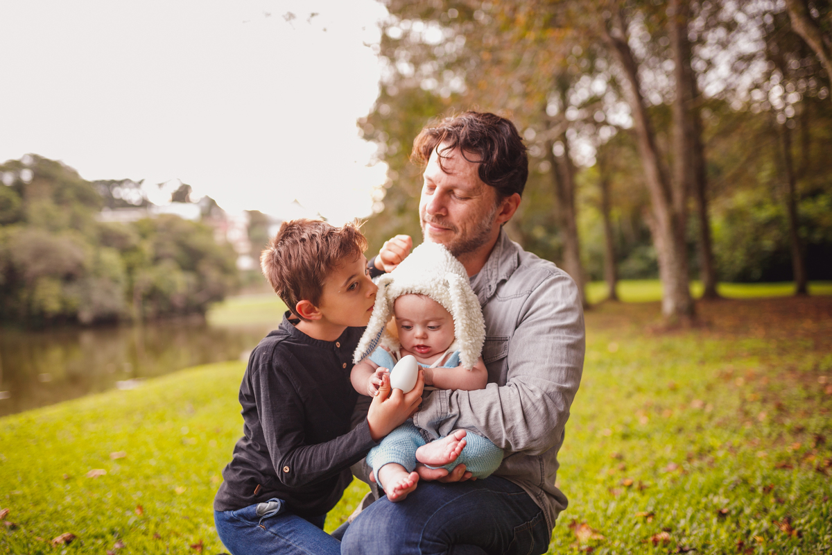 fotografa familia curitiba - ensaio externo acompanhamento Olavo 5 meses