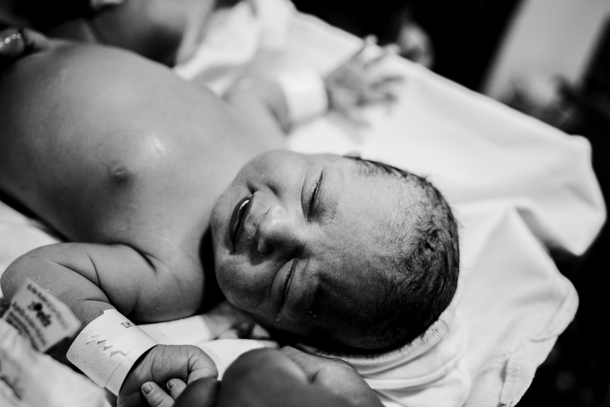 fotografa familia curitiba - nascimento Laura maternidade santa cruz