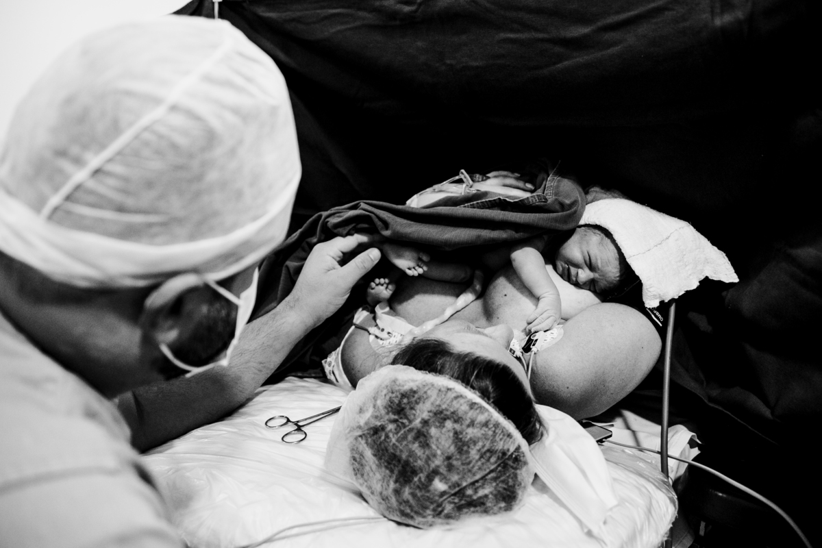 fotografa familia curitiba - nascimento Laura maternidade santa cruz