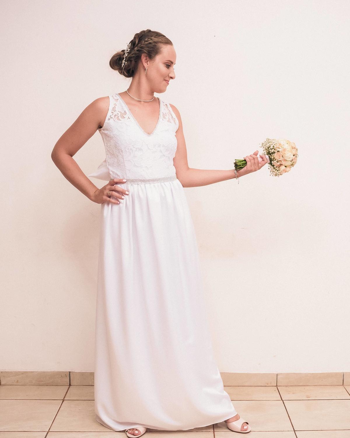 retrato cuerpo entero de la novia