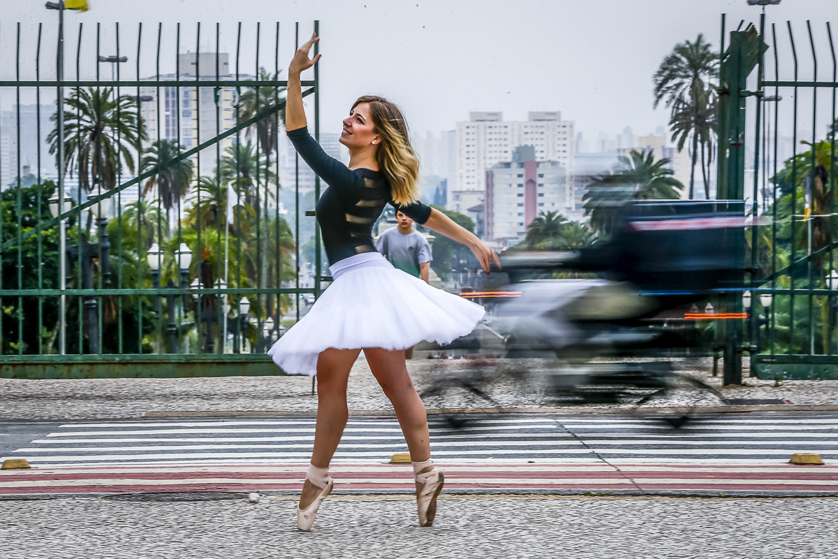 ensaio fotografico com a Thais no museu do ipiranga