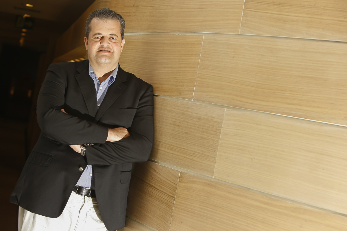 Retrato corporativo Ricardo Bakker