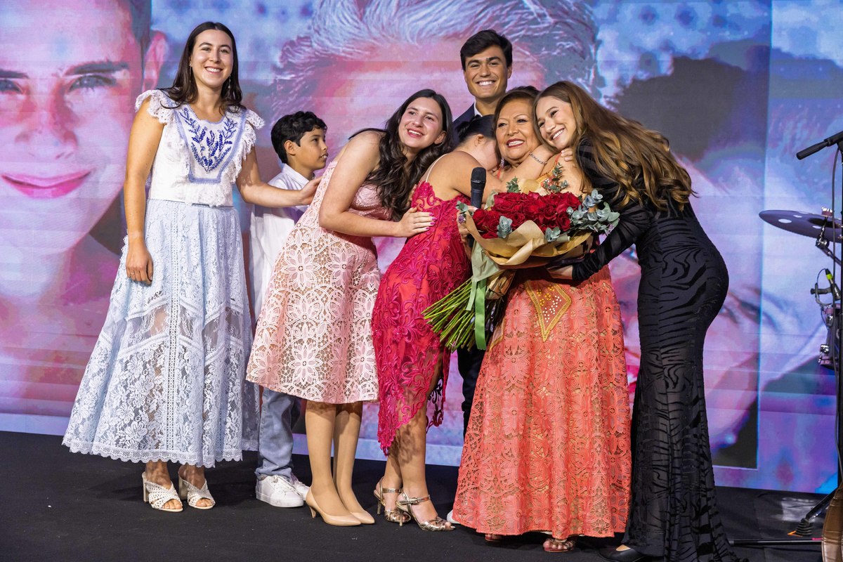 amilia Bernhoeft recebe homenagem