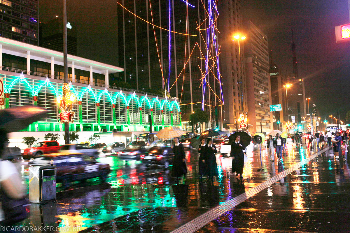 avenida paulista por ricardo bakker