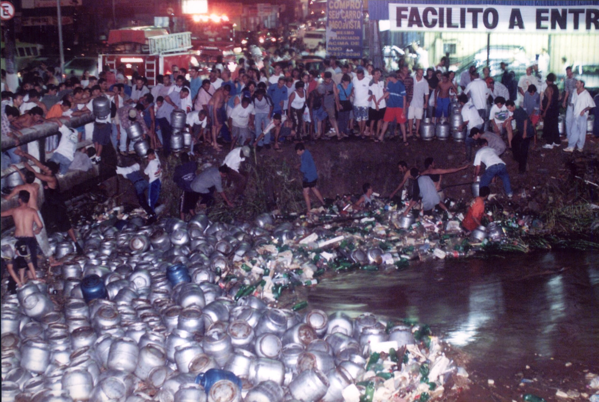 enchente na zona leste de sp