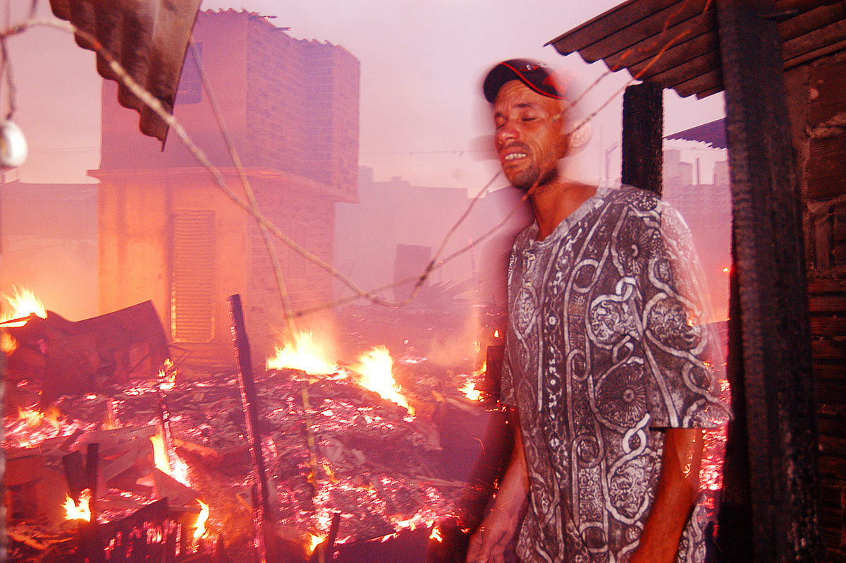 incendio na favela