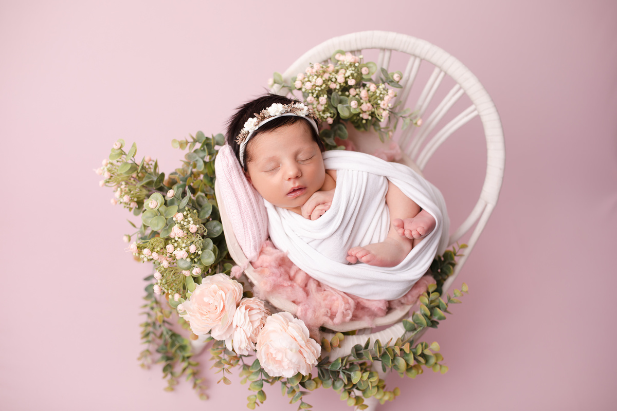 ensaio newborn sp brooklin recem nascido parto gestacao bebe acompanhamento mensal trimestral chupeta berço parto fralda carrinho de bebe formula infantil