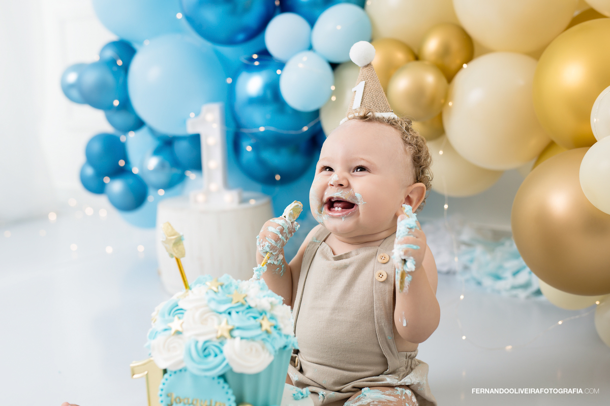 Ensaio smash the cake um 1 ano aniversario bebe buffet