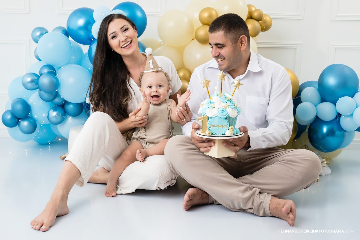 Ensaio smash the cake um 1 ano aniversario bebe buffet