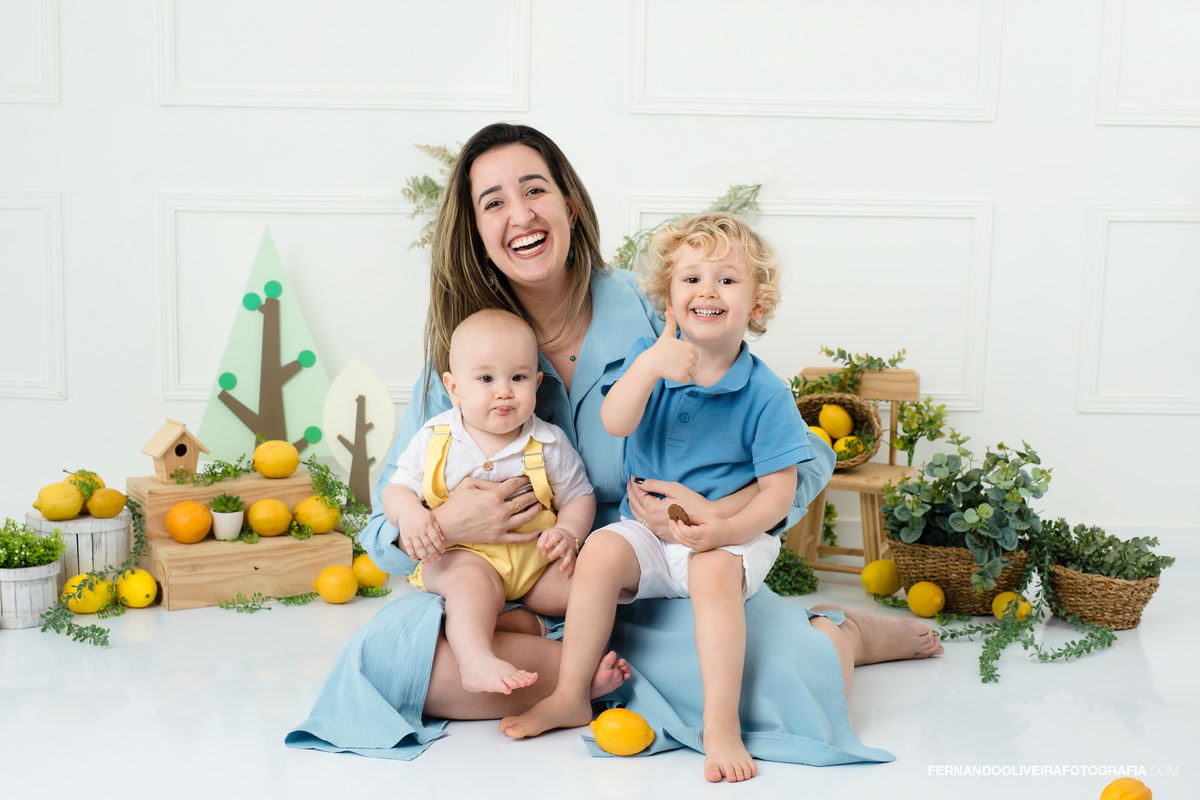 ensaio de 9 meses acompanhamento bebe fotografico estudio são paulo brooklin momema campo belo aniversario 1 ano
