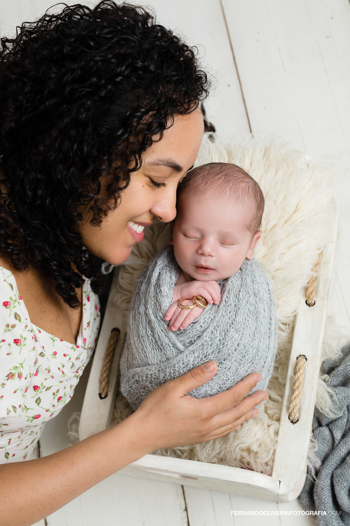 newborn bebe recem nascido parto maternidade ensaio estudio fotografa fotografo são paulo zona sul