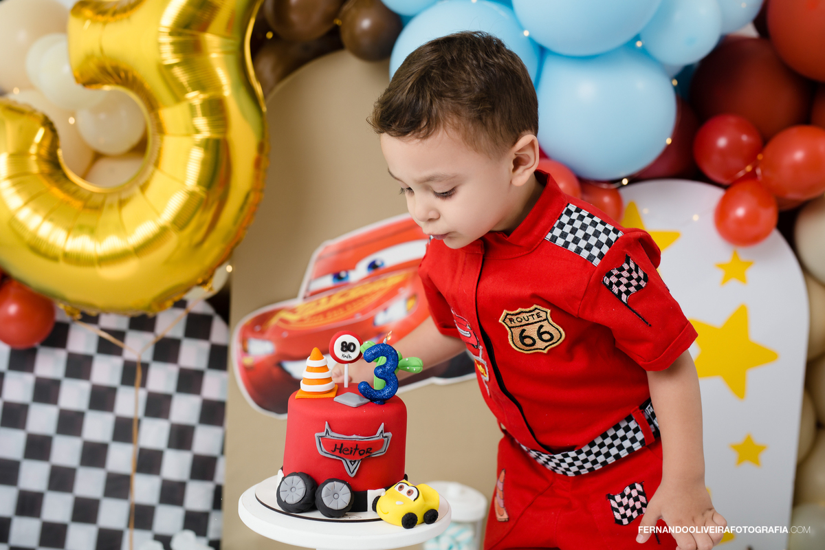 ensaio criança 3 anos smash the cake balao de helio sp sao paulo estudio fernando oliveira bruna rafaela decoracao aniversario festa buffet