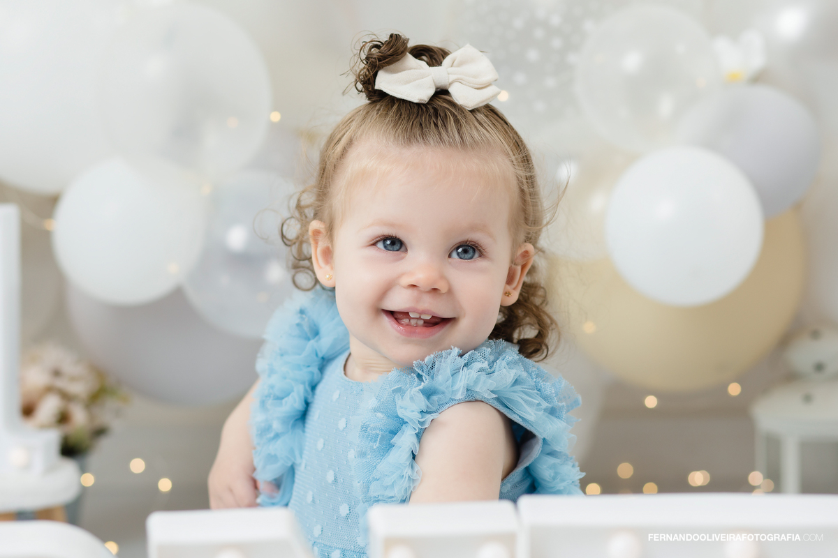 ensaio criança 3 anos smash the cake balao de helio sp sao paulo estudio fernando oliveira bruna rafaela decoracao aniversario festa buffet