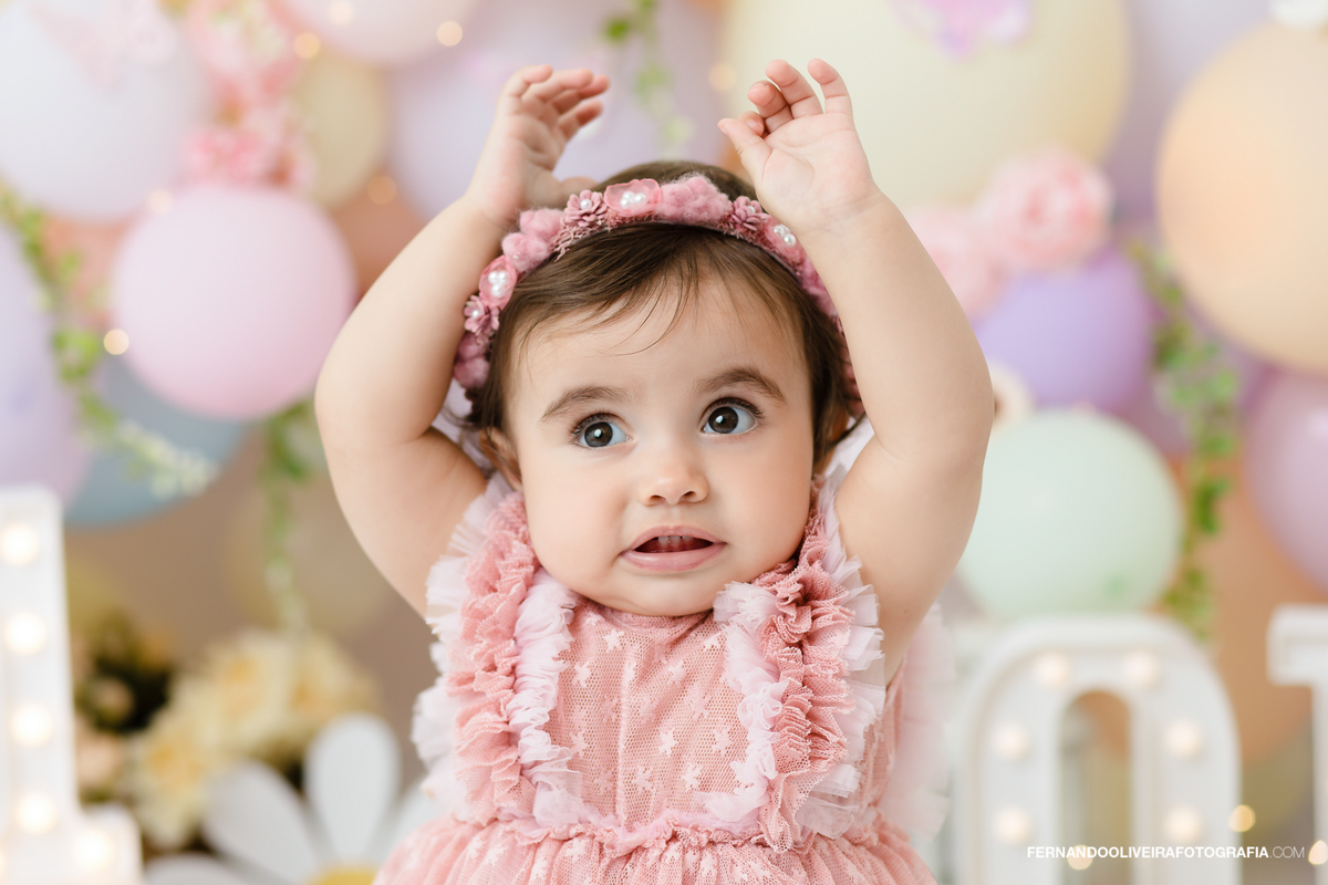 ensaio bebe 1 ano festa aniversario buffet infantil smash the cake decoracao baloes sp sao paulo fotografa bruna rafaela fernando oliveira estudio