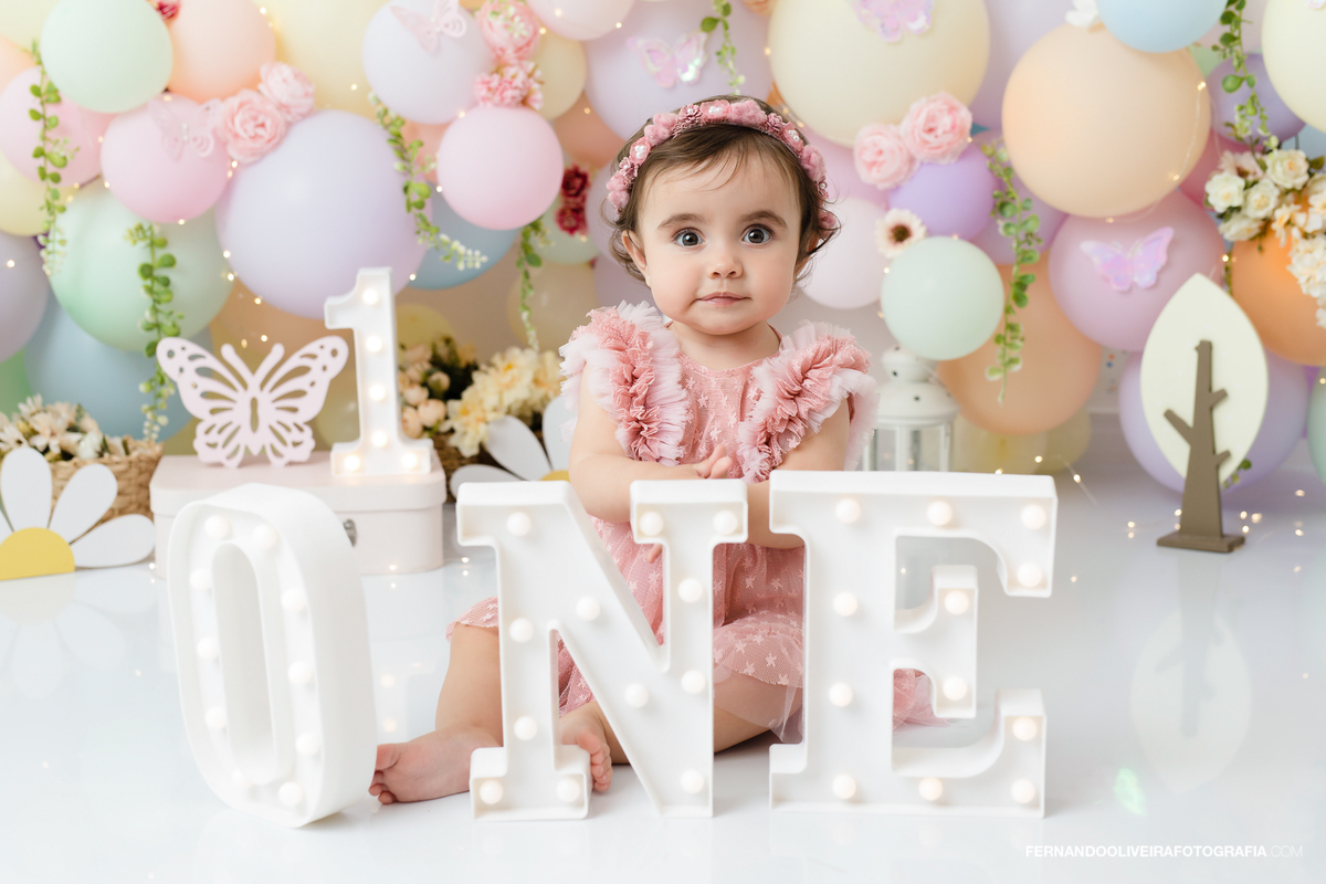 ensaio bebe 1 ano festa aniversario buffet infantil smash the cake decoracao baloes sp sao paulo fotografa bruna rafaela fernando oliveira estudio