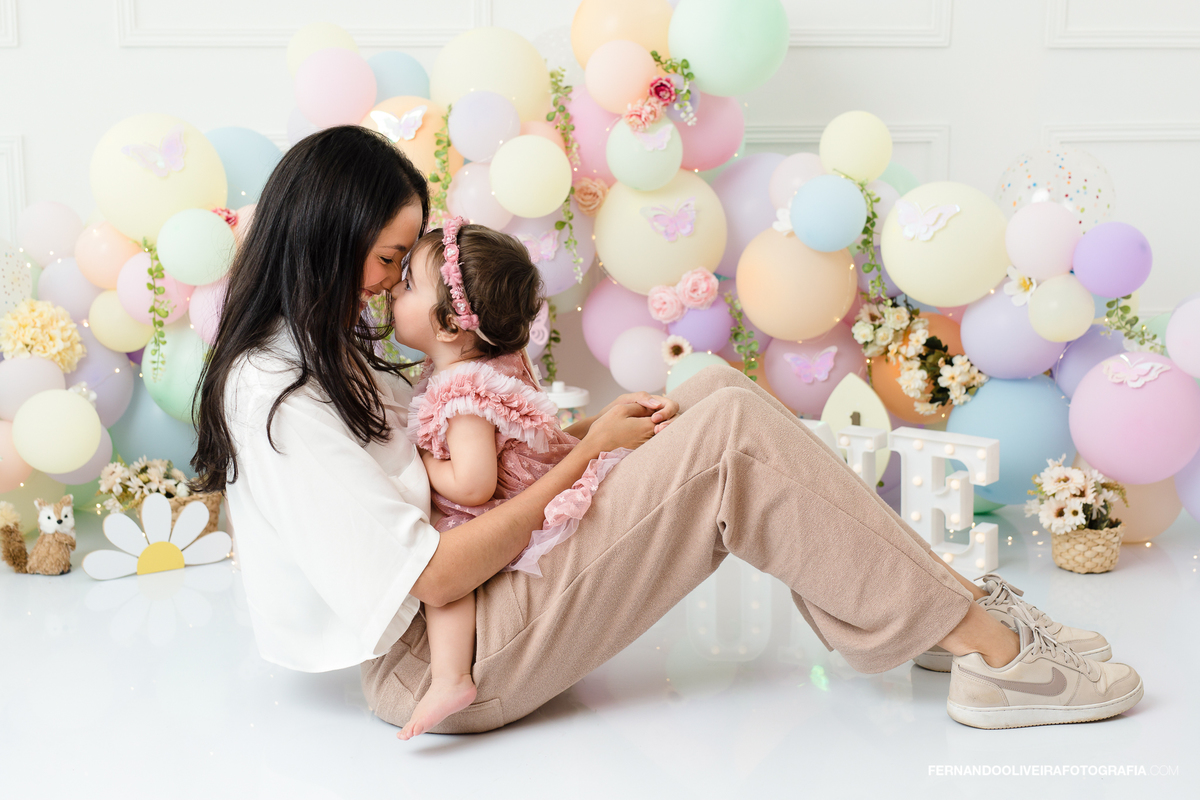 ensaio bebe 1 ano festa aniversario buffet infantil smash the cake decoracao baloes sp sao paulo fotografa bruna rafaela fernando oliveira estudio