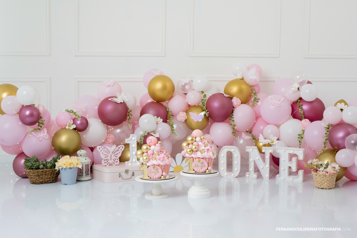 Ensaio smash the cake 1 ano aniversário festa infantil estudio zona sul são paulo campo belo brooklin moema fotografo