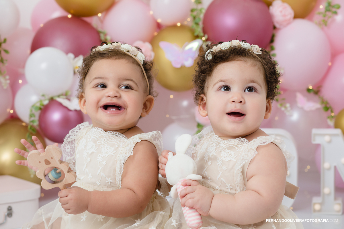 Ensaio smash the cake 1 ano aniversário festa infantil estudio zona sul são paulo campo belo brooklin moema fotografo
