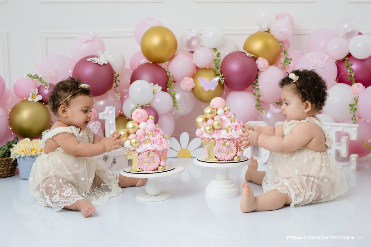 Ensaio smash the cake 1 ano aniversário festa infantil estudio zona sul são paulo campo belo brooklin moema fotografo