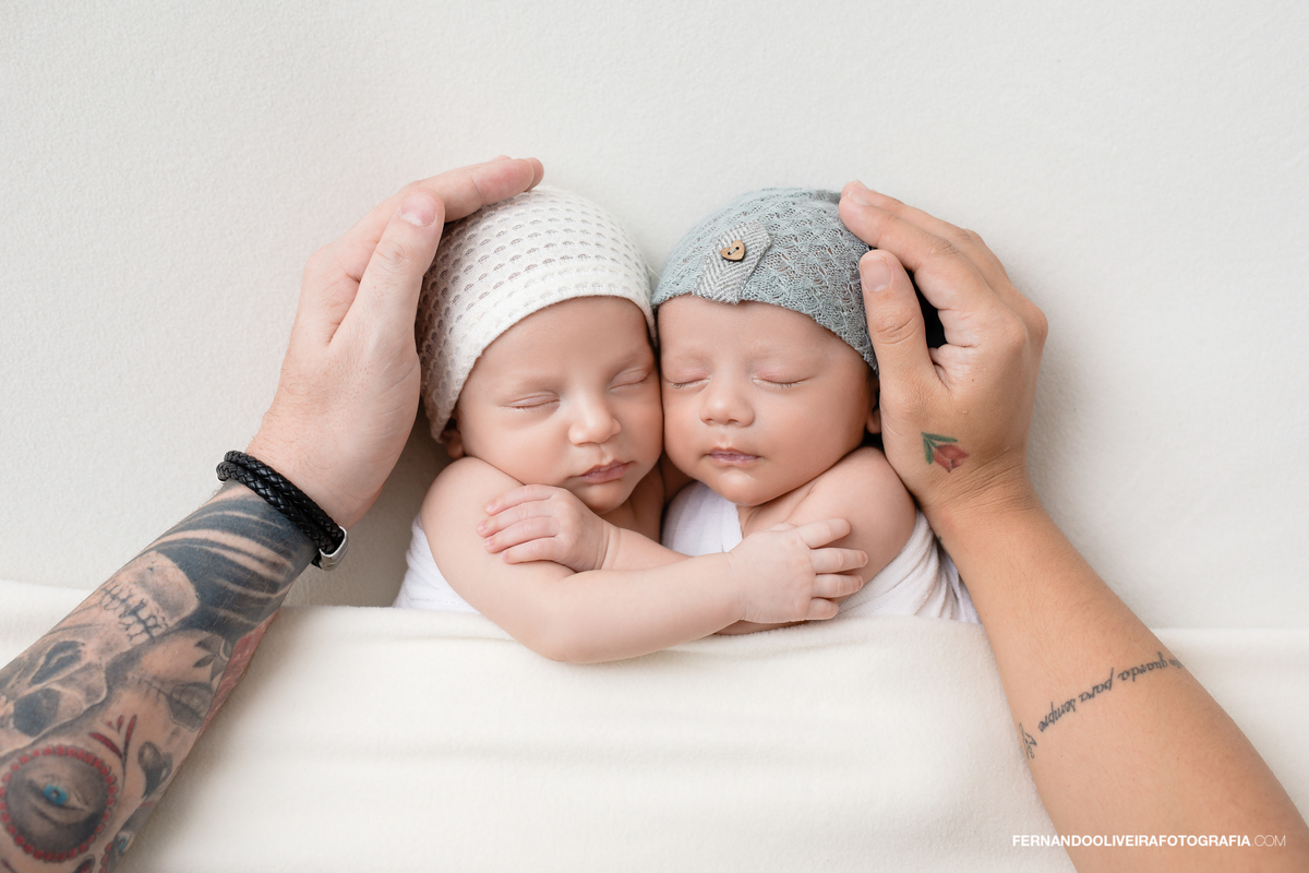 ensaio newborn bebes gemeos são paulo brooklin moema campo belo zona sul fotografo estúdio infantil maternidade