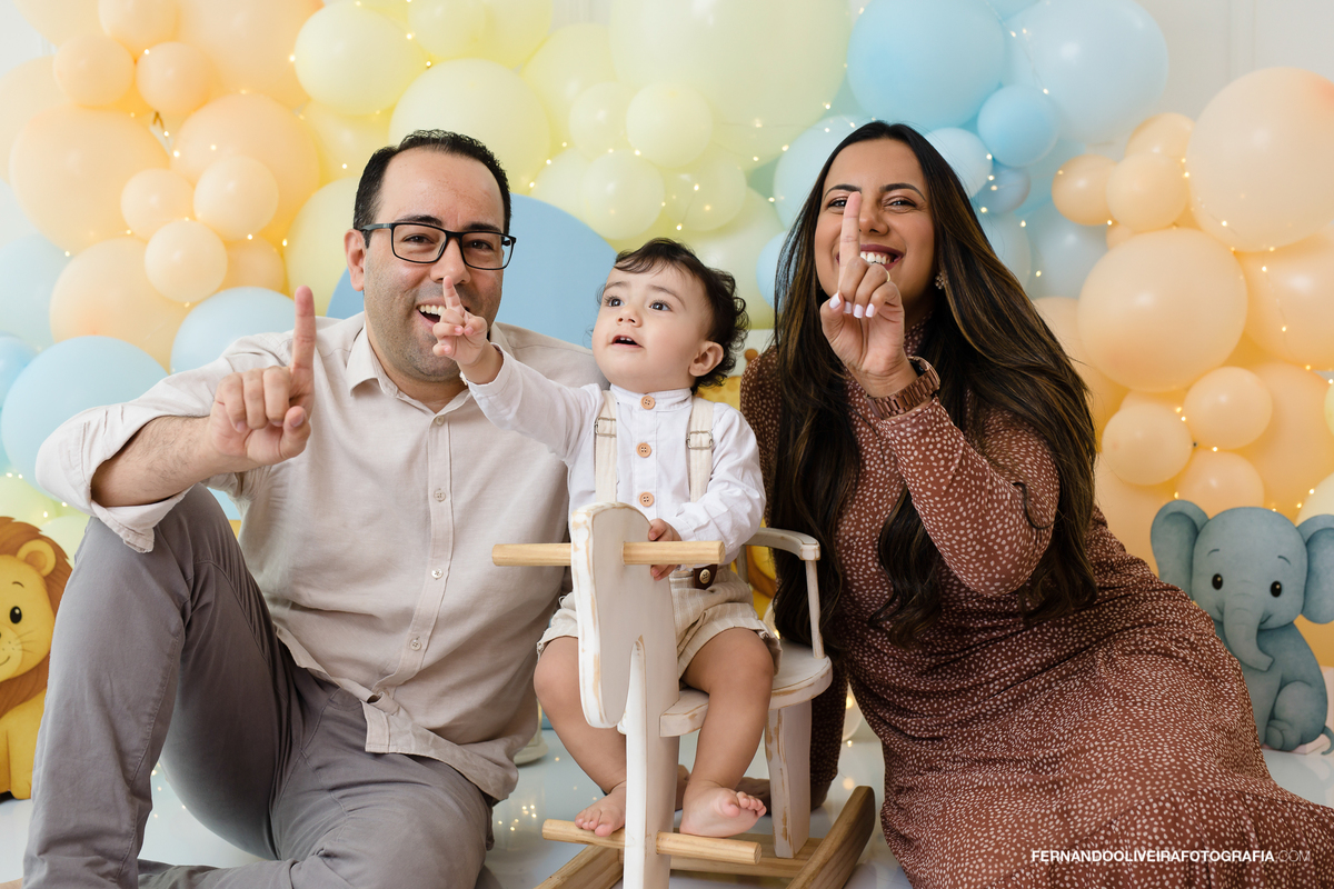 Ensaio smash the cake zona sul sp sao paulo estudio infantil brooklin moema santo amaro campo belo ibirapuera decoração com baloes