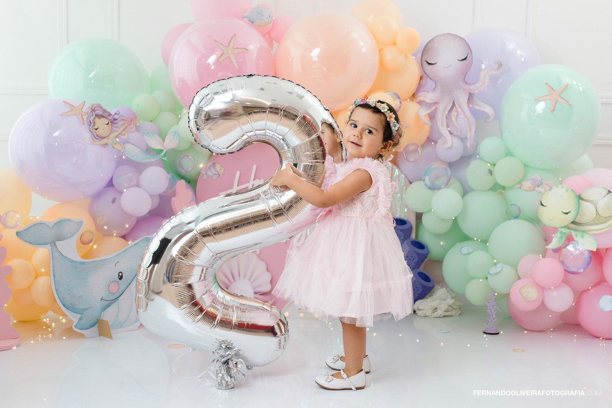 ensaio 2 anos são paulo sp zona sul cenário fundo do mar decoração fotografo fotografa infantil estudio fotografico aniversário menina smash the cake