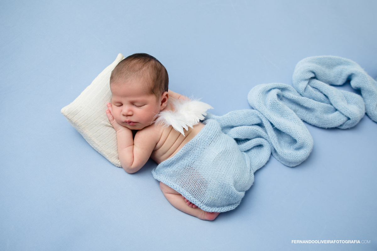 Ensaio newborn do Gabriel com os pais e a irmã em estúdio fotográfico na Zona Sul de São Paulo