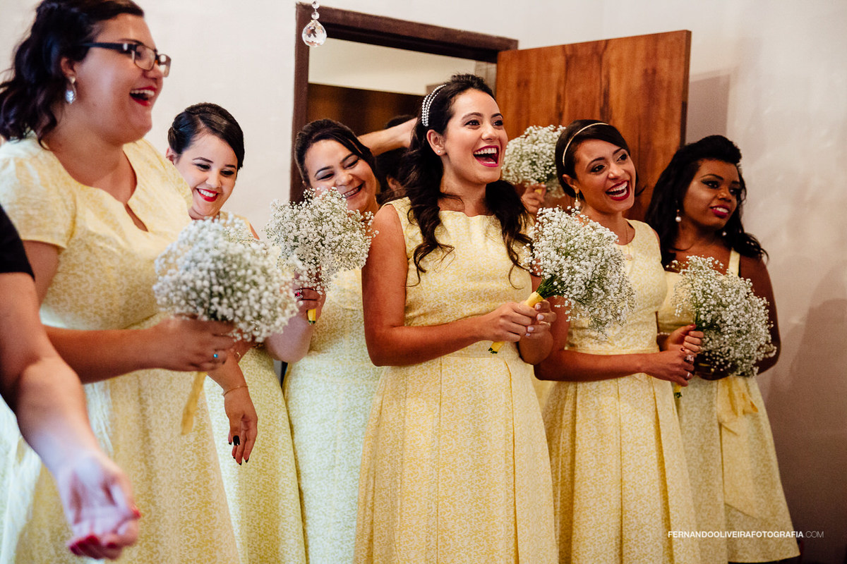 reaçao das madrinhas ao verem a noiva casamento de dia canto das heras cotia sao paulo sp fotografo fernando oliveira