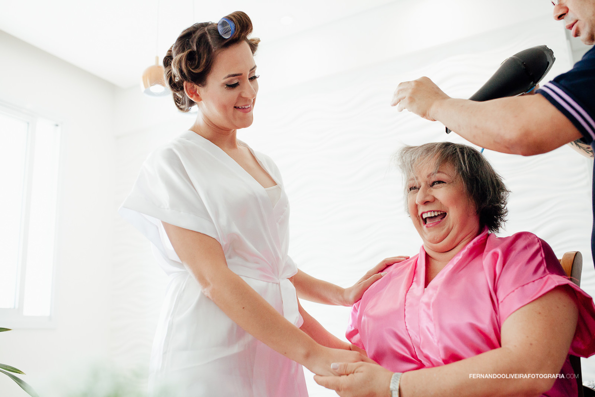 mae da noiva no making of fotografo de casamento sp fernando oliveira