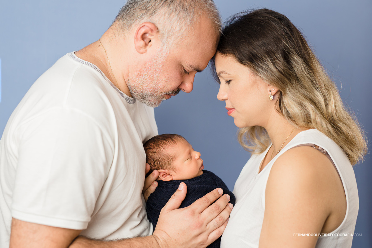 Ensaio newborn em casa são paulo fotografa recém nascido book bebê familia