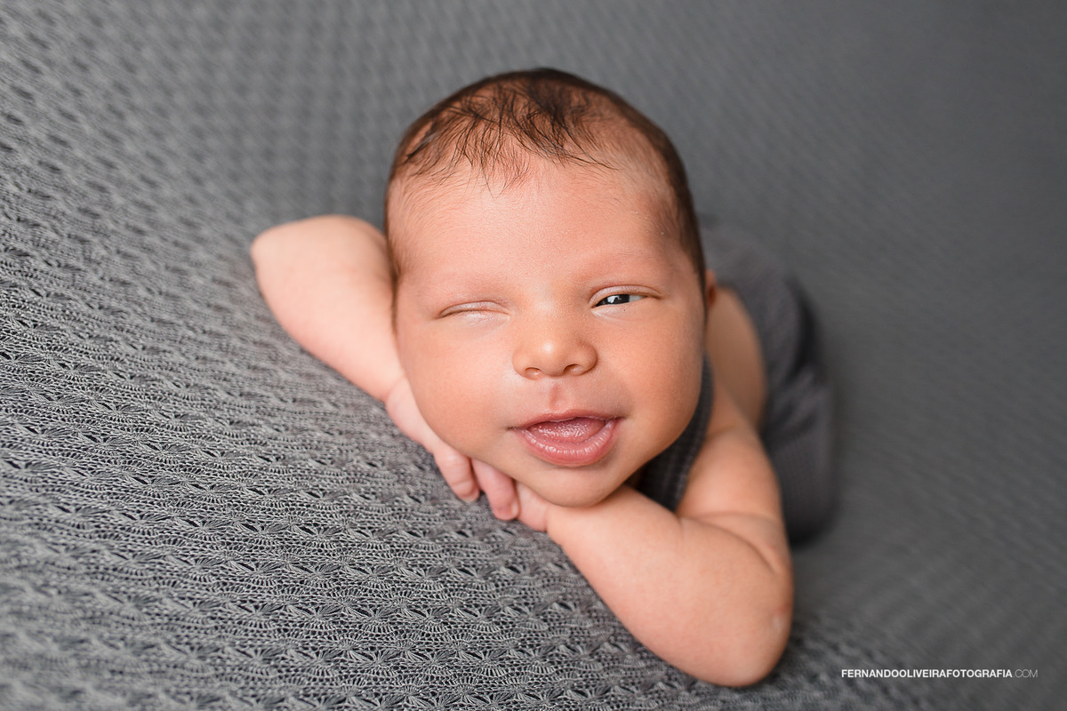 Ensaio newborn em casa são paulo fotografa recém nascido book bebê