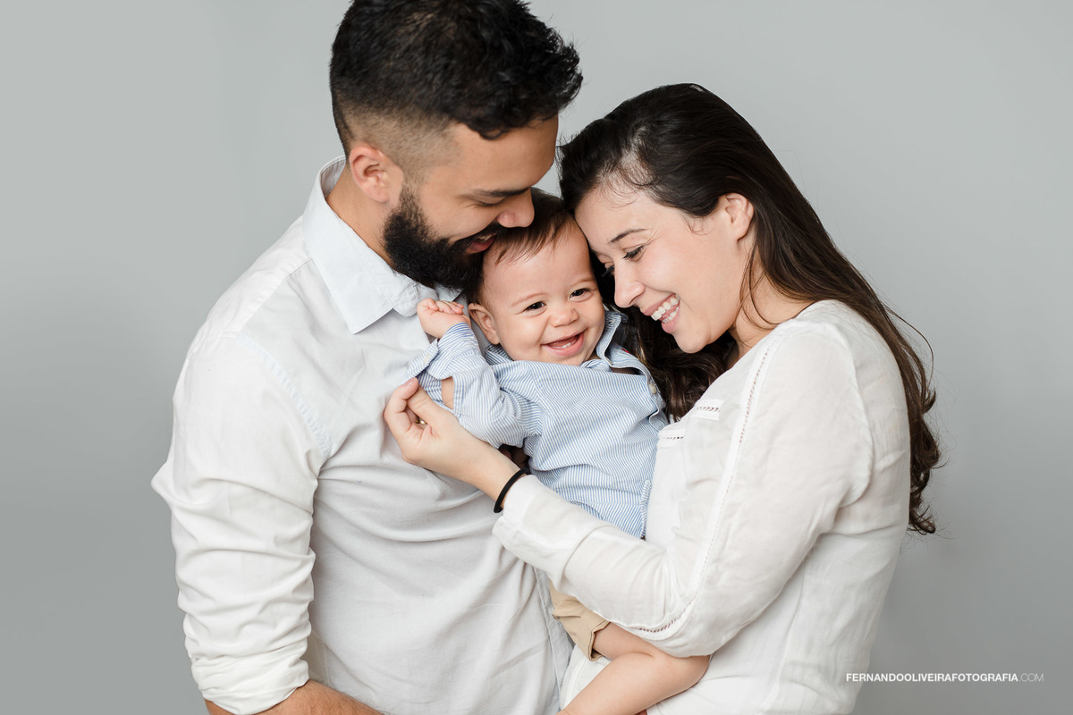 Acompanhamento bebe 9 meses gael sp fotografa fotografo banheira azul roupinha pais