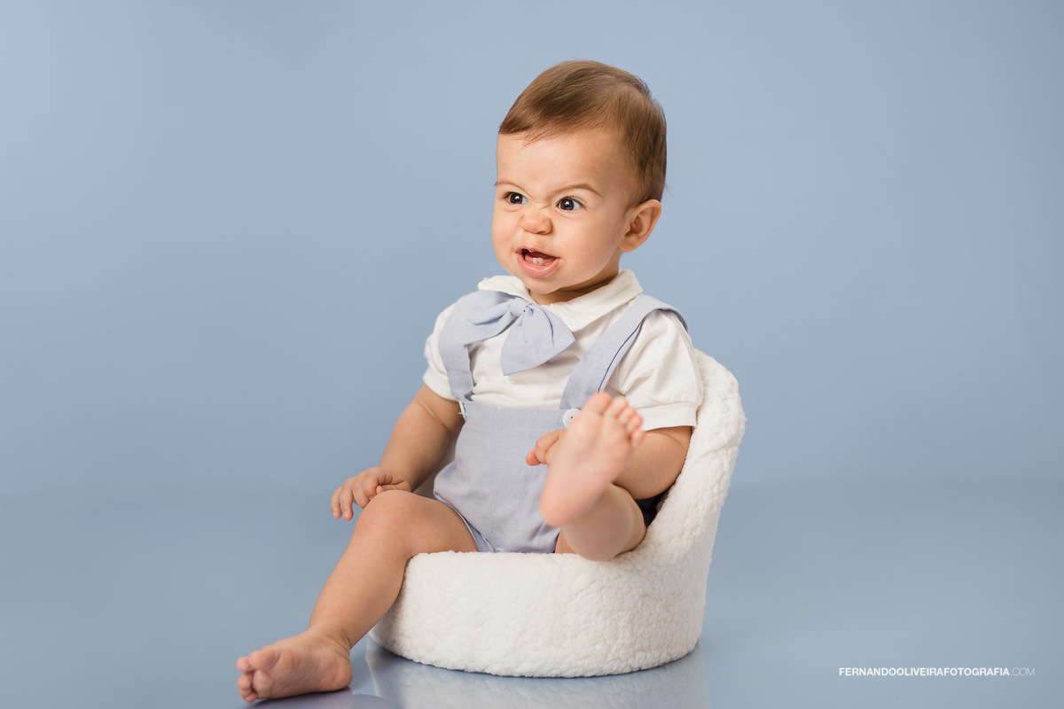 Acompanhamento bebe 9 meses gael sp fotografa fotografo banheira azul roupinha