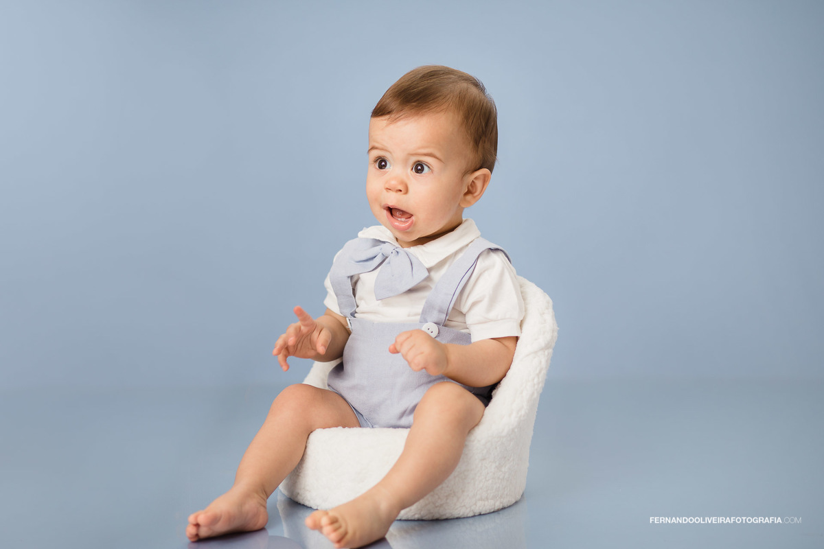 Acompanhamento bebe 9 meses gael sp fotografa fotografo banheira azul roupinha