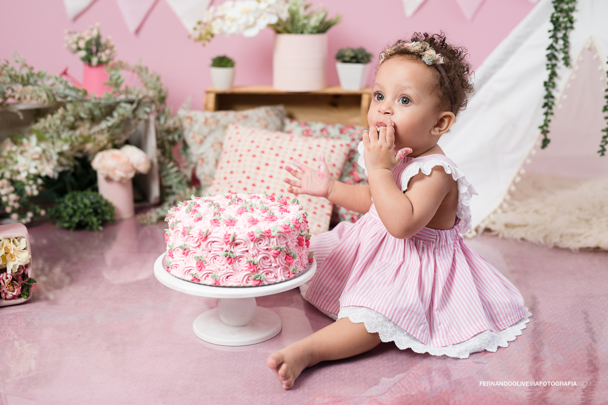 Ensaio smash the cake em casa 1 anoa