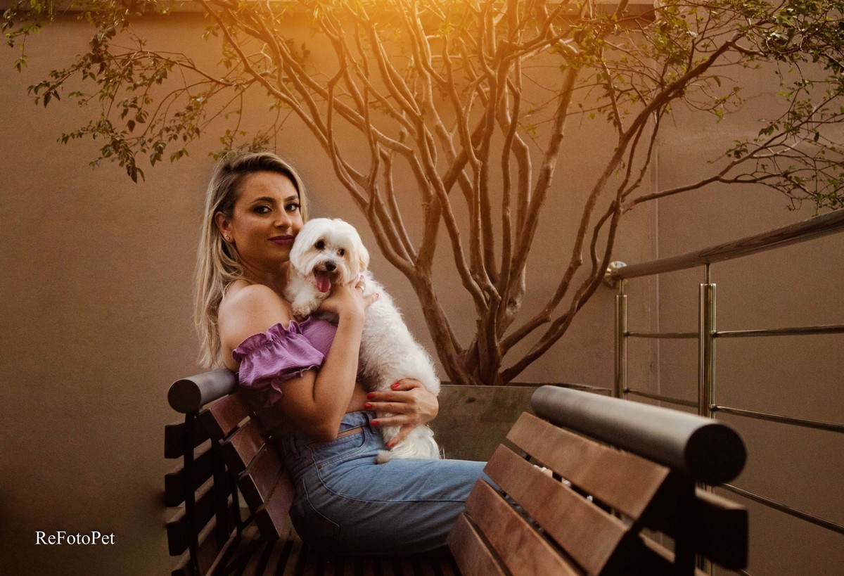 Mulher e Cachorro 
