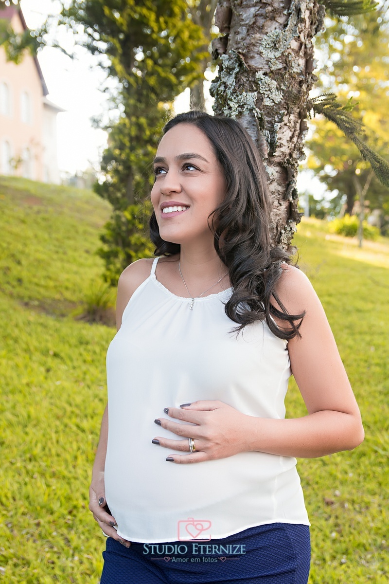 A DOCE ESPERA - MAMÃE - GESTANTE - SANTUÁRIO MÃE RAINHA EM POÇOS DE CALDAS- ENSAIO EXTERNO - STUDIO ETERNIZE - AMOR EM FOTOS - POÇOS DE CALDAS - SÃO SEBASTIÃO DO PARAÍSO - MG