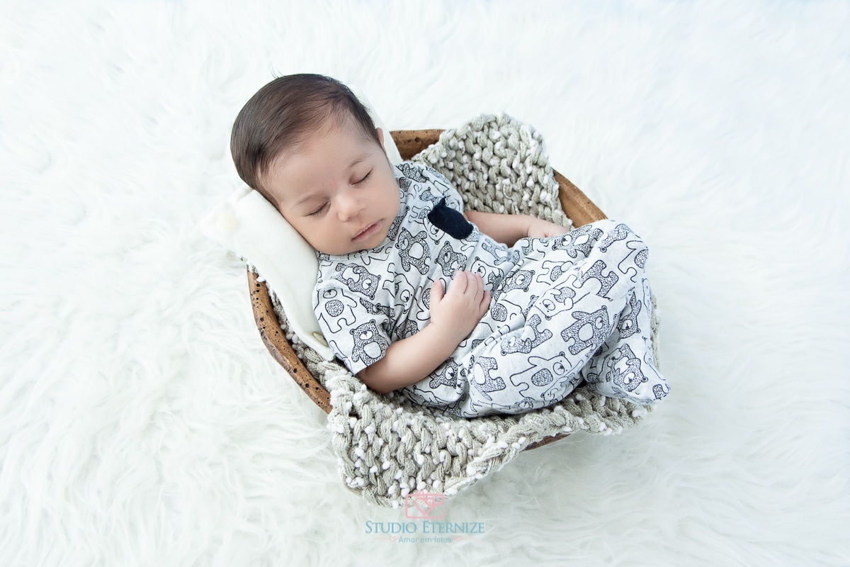 ACOMPANHAMENTO JOÃO PEDRO -   1 MÊS - STUDIO ETERNIZE - POÇOS DE CALDAS