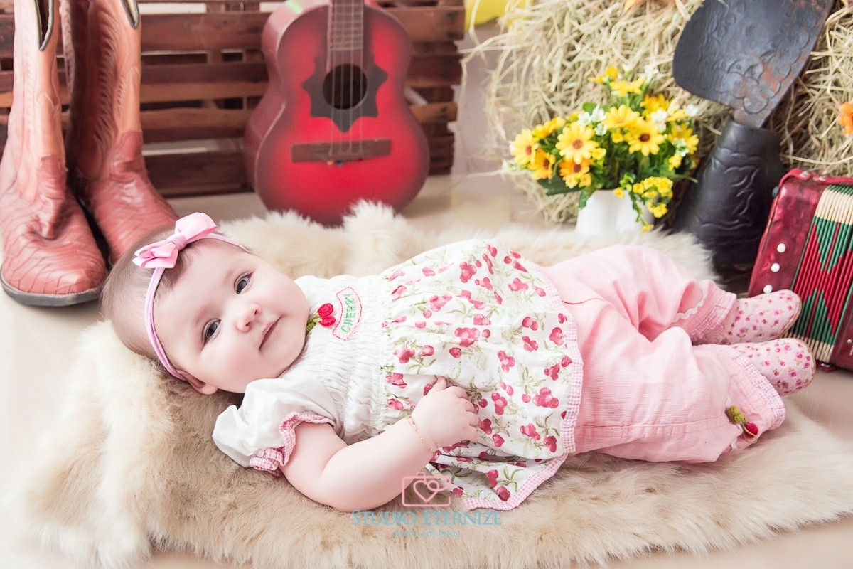 ACOMPANHAMENTO ISABELLA 5 MESES - STUDIO ETERNIZE - POÇOS DE CALDAS