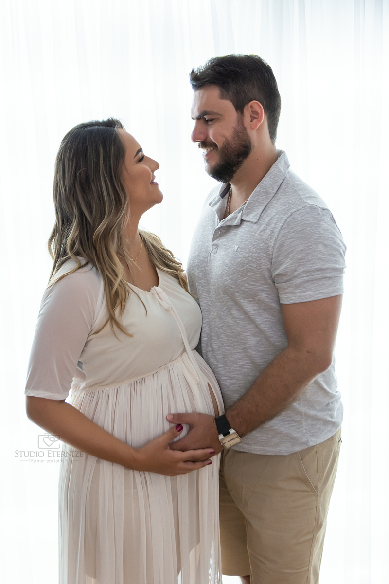 FOTOGRAFIA DE GESTANTE EM ESTÚDIO - FOTOGRAFIA DE FAMILIA