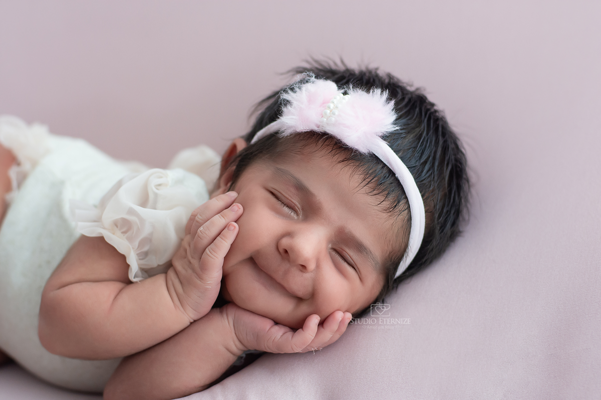 NEWBORN - MENINA