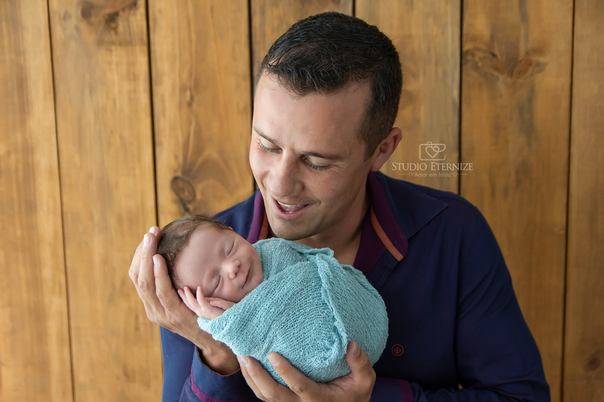 NEWBORN - MENINO - PAI