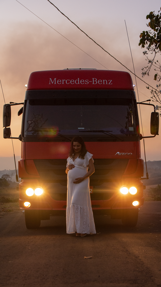 GESTANTE - LIFESTYLE - PÔR DO SOL - CAMINHÃO - MERCEDES-BENZ CAMINHÕES - SÃO SEBASTIÃO DO PARAISO - POÇOS DE CALDAS - MG