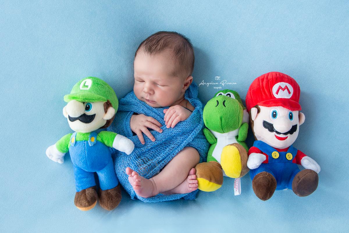 Fotografia - newborn - recém-nascido -menino - enroladinho - wrap - super - mário