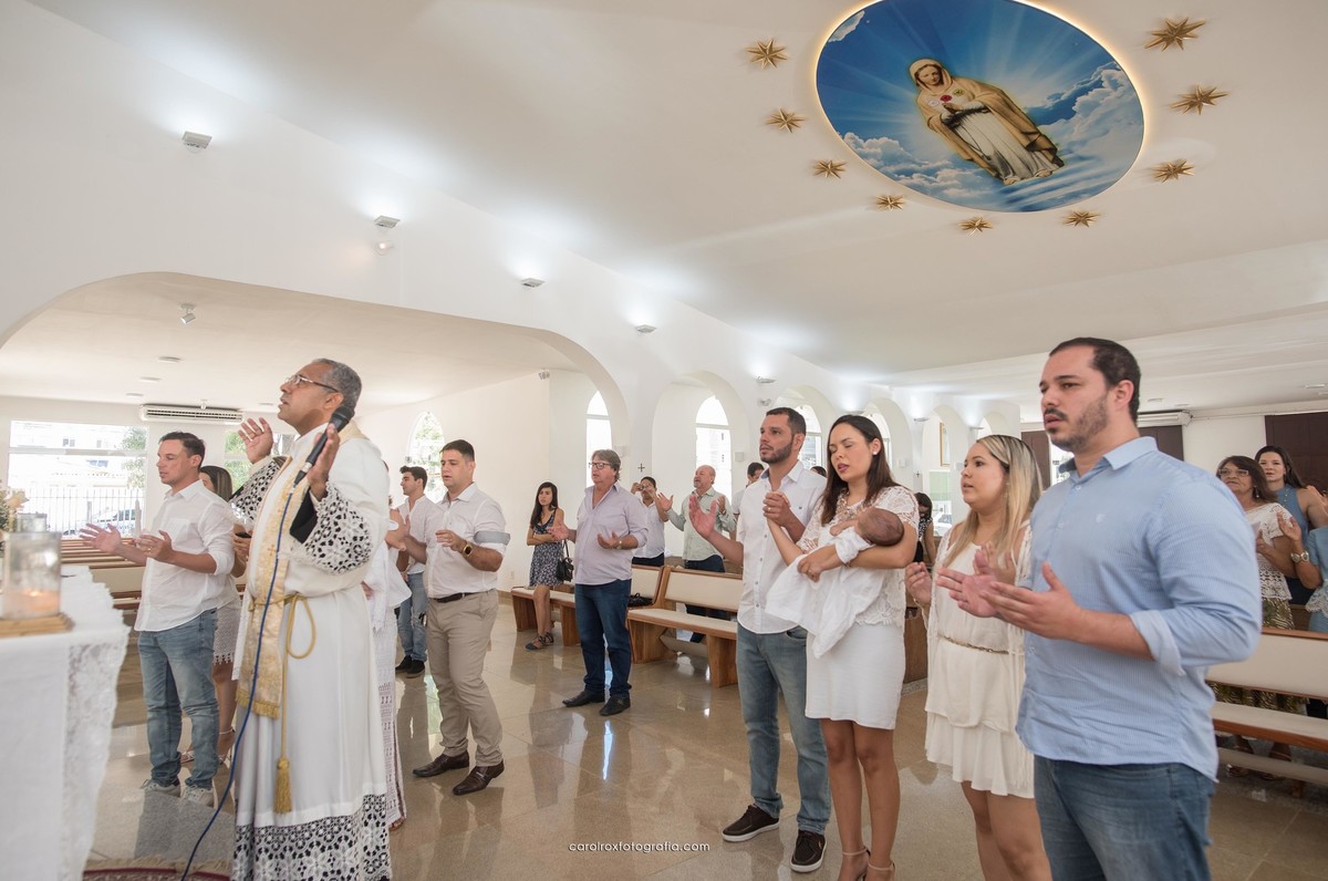 fotos, missa, batizado, rafael, igreja, rosa mística, maceió, alagoas, brasil, fátima, decoração, cruz, igreja, mãe, bebê, avó, família, pai, pais, criança, batismo, sorrisos, ben&ccedil