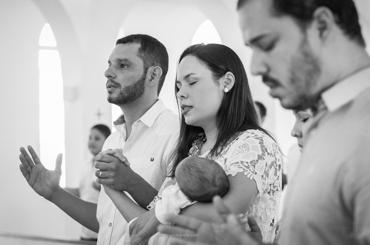 fotos, missa, batizado, rafael, igreja, rosa mística, maceió, alagoas, brasil, fátima, decoração, cruz, igreja, mãe, bebê, avó, família, pai, pais, criança, batismo, sorrisos, ben&ccedil