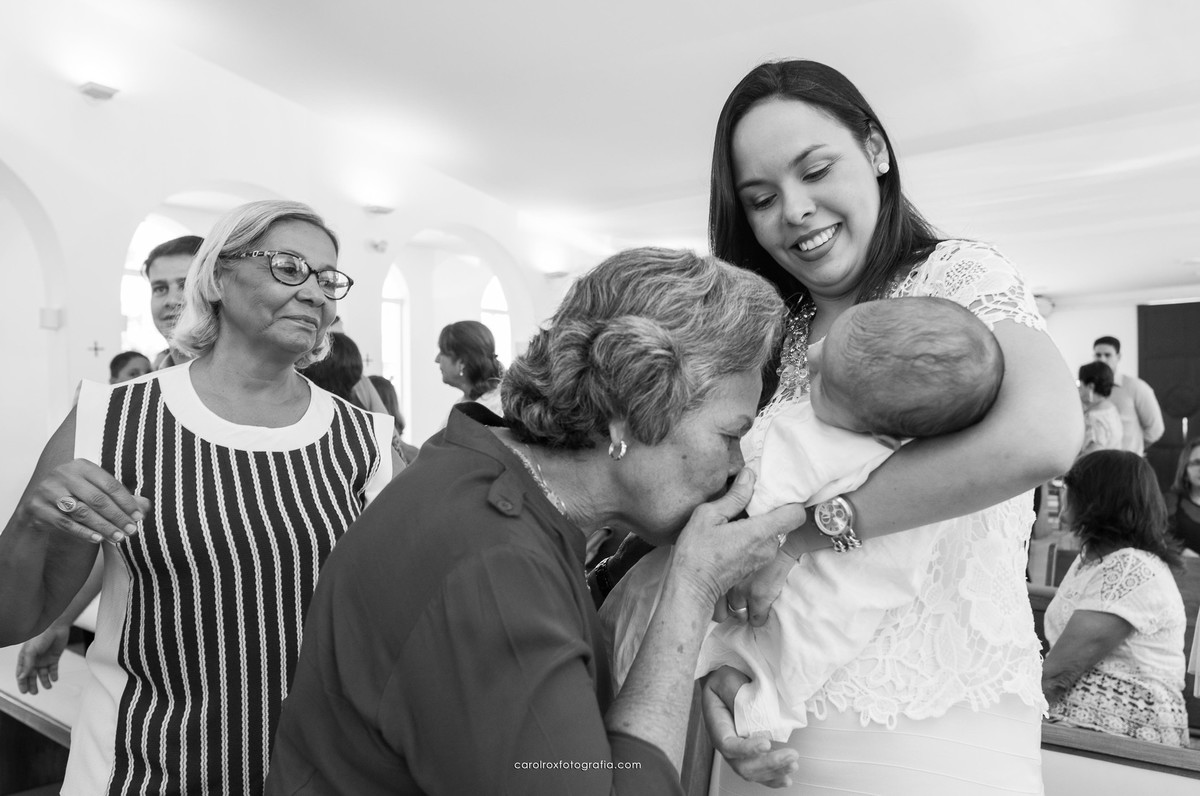 fotos, missa, batizado, rafael, igreja, rosa mística, maceió, alagoas, brasil, fátima, decoração, cruz, igreja, mãe, bebê, avó, família, pai, pais, criança, batismo, sorrisos, ben&ccedil